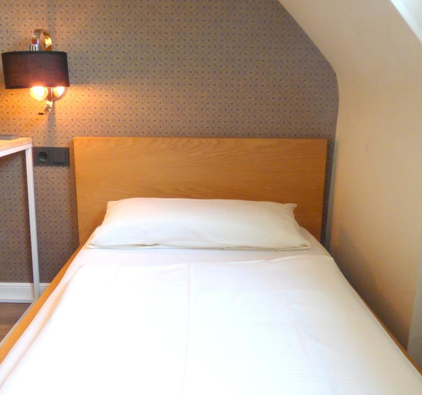 Akazienhof Hotel 3*